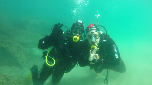  Expert diver as a guide