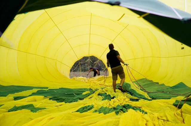 Preparazione della mongolfiera 