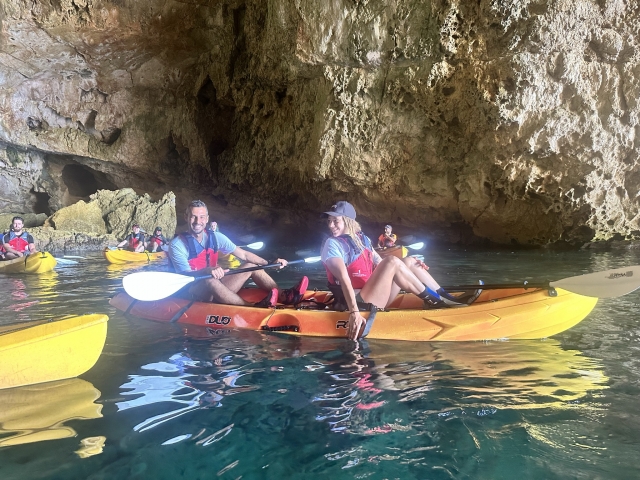  Take a walk with our kayaks in Alivcante 