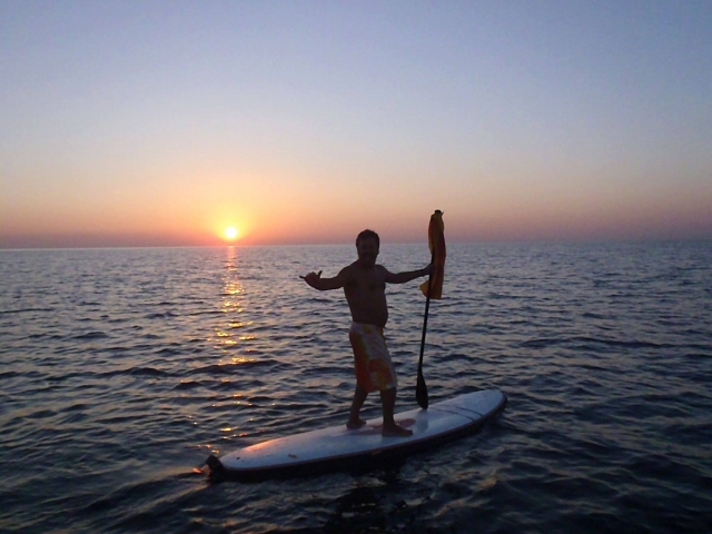 Giro in SUP al tramonto Badalona 