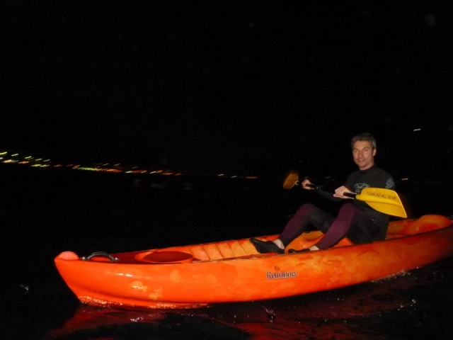  Kayak at night 
