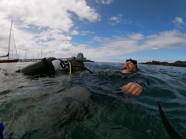  Oberflächenübungen des Open Water Diver Kurses 