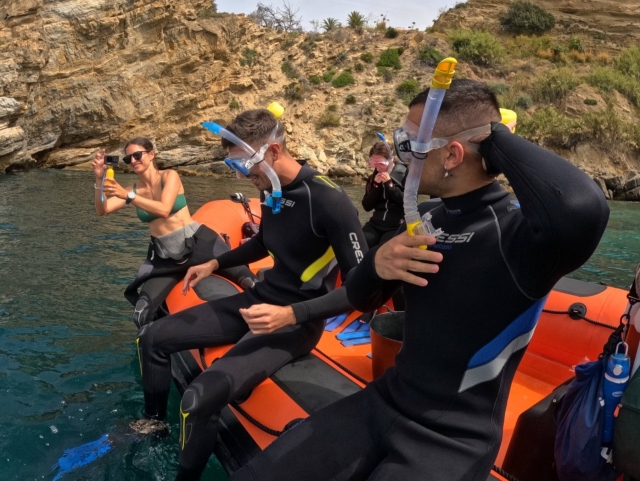  Itinerario di snorkeling attraverso il Maro cascata 