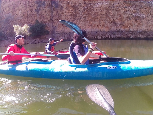  Hoces del Duratón Canyon by kayak 