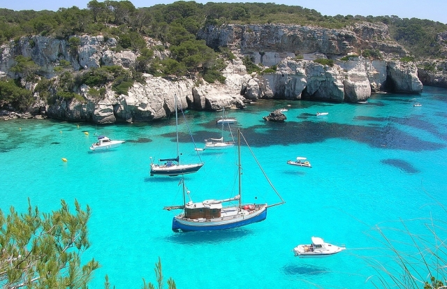 Calas de aguas transparentes Girona