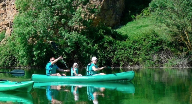  Family kayak trip in Segovia 