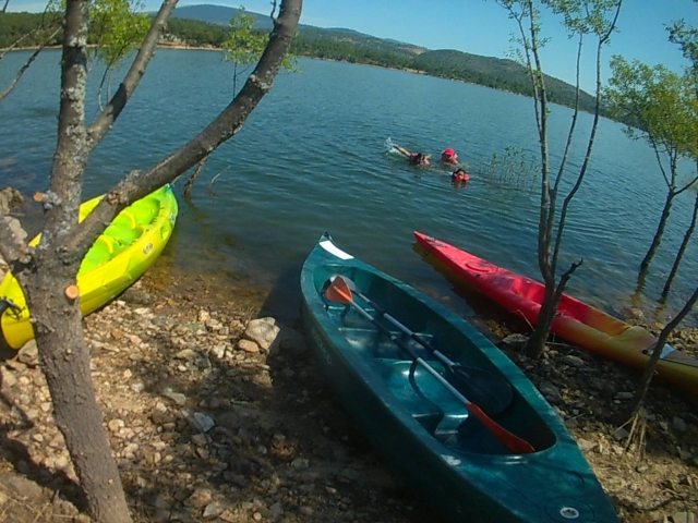  Noleggio kayak nel bacino idrico di Burguillo 