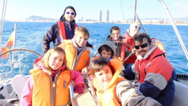 Passeio de barco em família Barcelona 