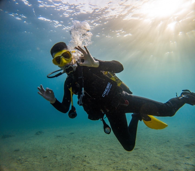 Explora la Costa Brava practicando buceo