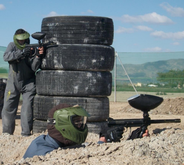  1 hour and 30 minutes of paintball