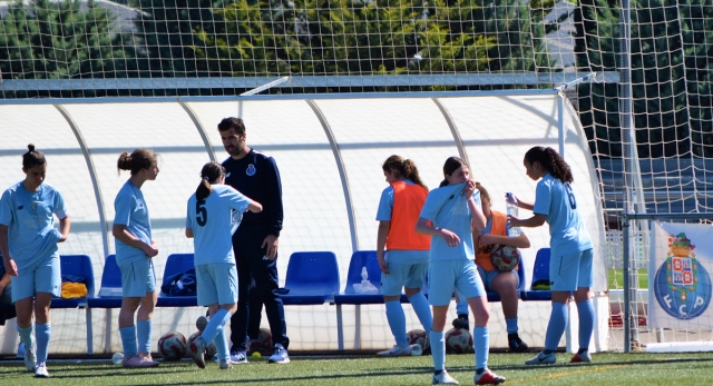  Women's soccer training 