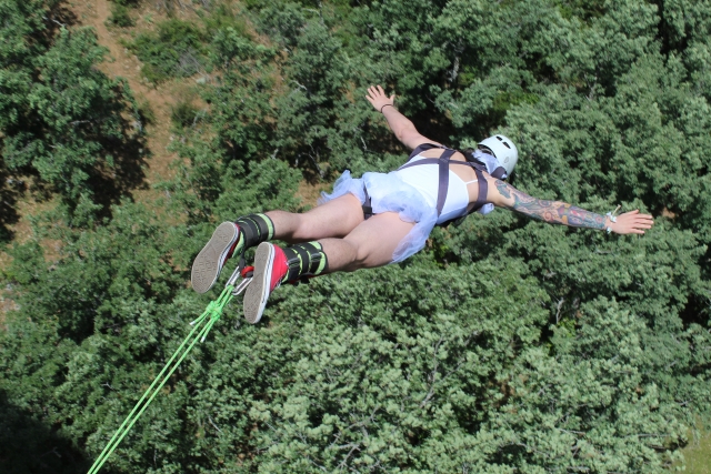  Bungee-Jumping in Buitrago 