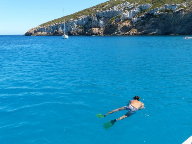 Practicar snorkel en playa vírgen Mallorca
