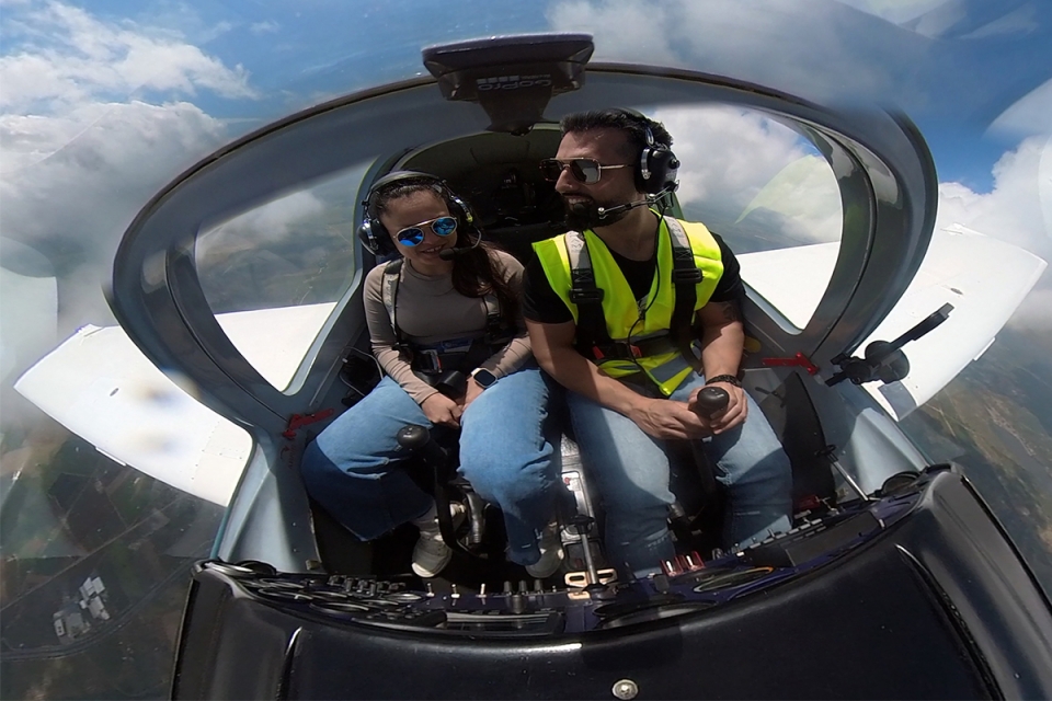 Avioneta con piloto profesional