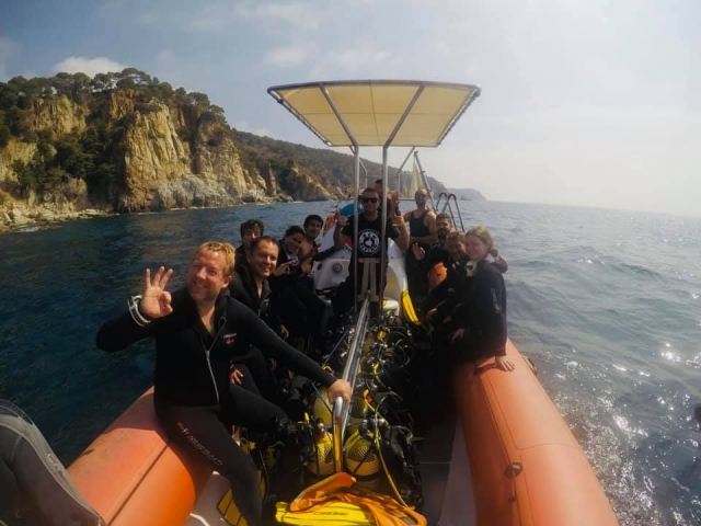 Inmersión en aguas abiertas desde barco