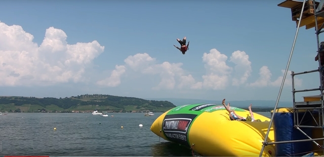  Blob jump for groups in Valencia 