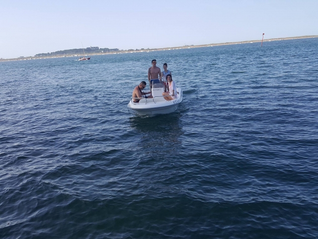  Louez votre bateau sans permis à Santander 