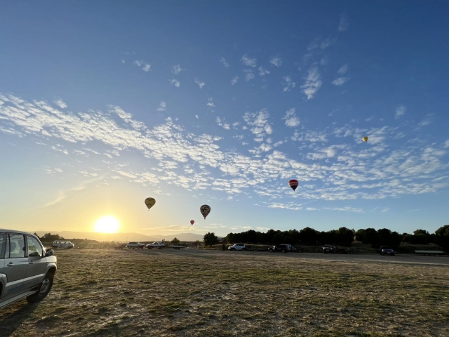 Cielo lleno de globos