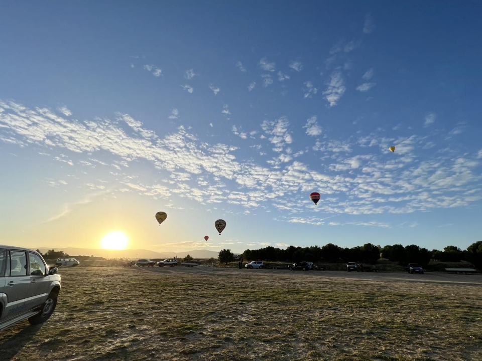 Cielo lleno de globos