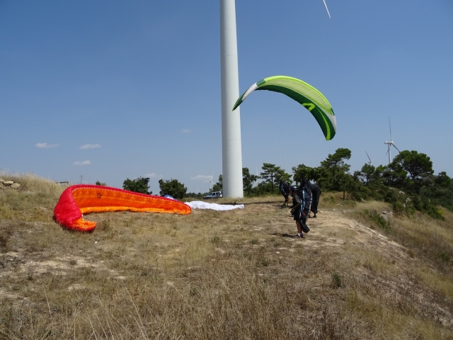  Landing after a cross-country flight in Berguedà 