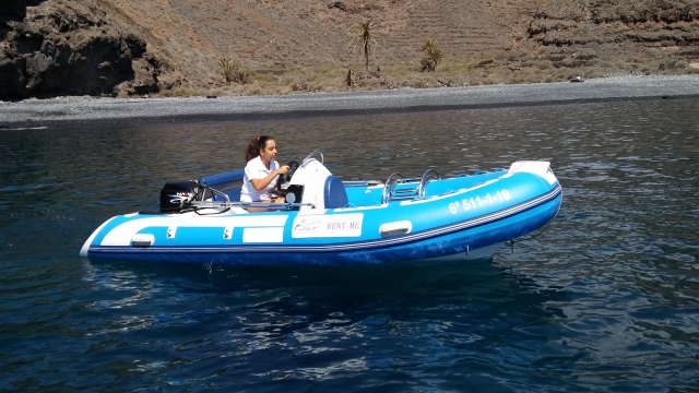  Noleggia zodiac senza licenza a La Gomera 
