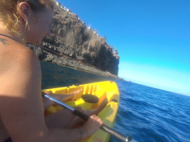 Salida en kayak por acantilados La Gomera