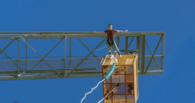  Saut à l'élastique dans les hauteurs de Gérone