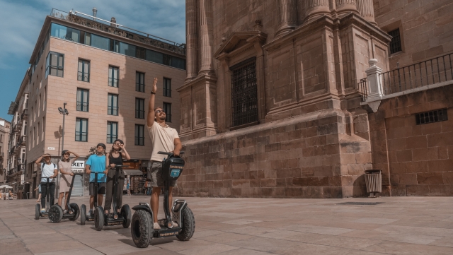 Recorre las calles malagueñas en segway