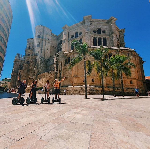 Conoce la Catedral de Málaga en segwya