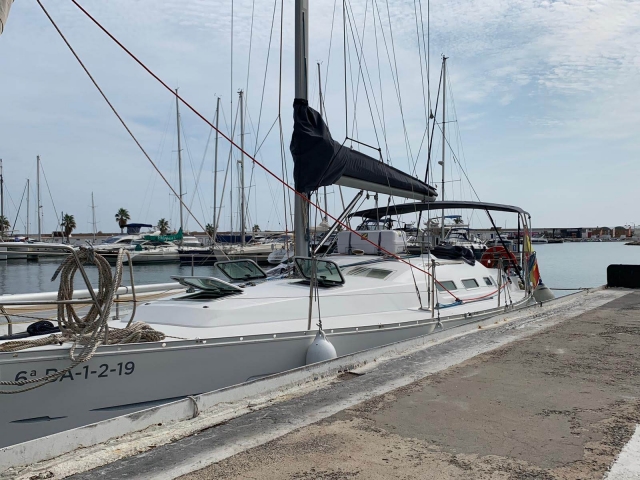 La nostra barca a vela a Port Ginesta Castedellfels 