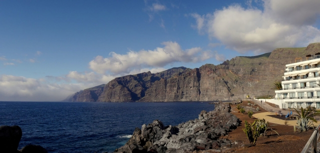  View of the Los Gigantes Cliff 