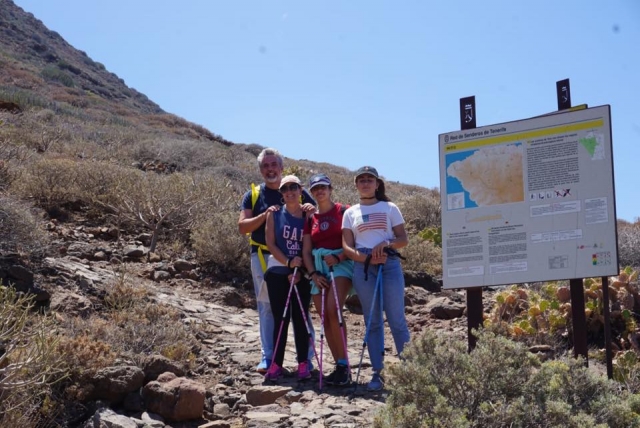 Hiking on Teide