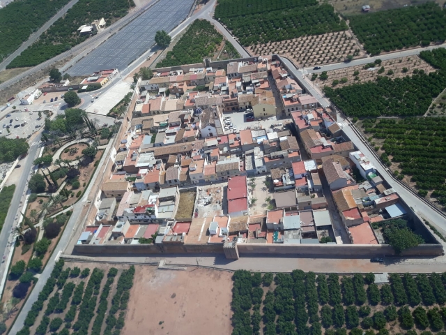  Vue panoramique aérienne de La Llosa depuis l'ULM