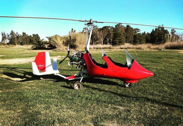  Autogyro ready for flight through Castellón 