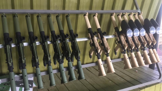 Réplicas de armas reales