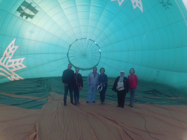  Vorbereitung des Ballons für eine Fahrt durch die Höhenlagen der Extremadura 