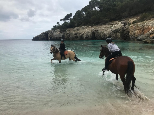  Itinerario equestre lungo le spiagge di Minorca