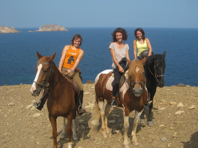  Visiting the south of Menorca on horseback 