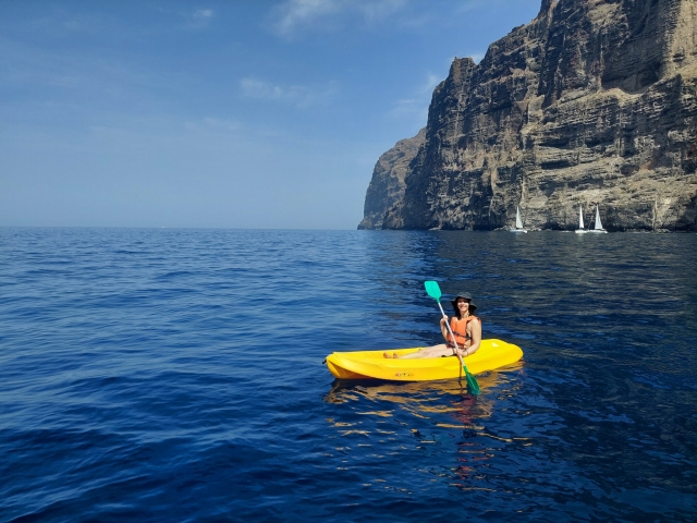  Individual kayaking 