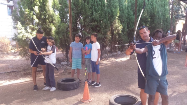  Affina la mira con il tiro con l'arco 