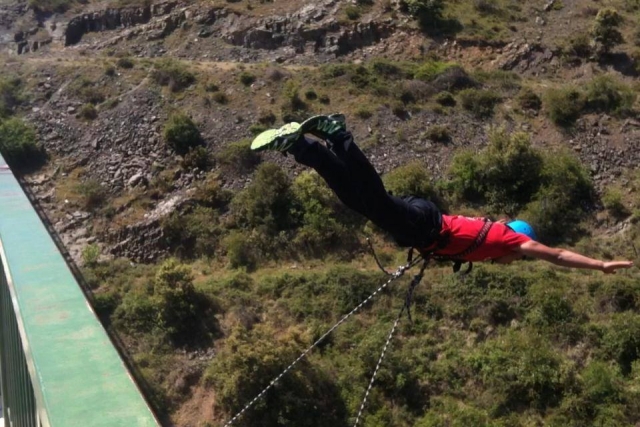 Saut à l'élastique à La Rioja 