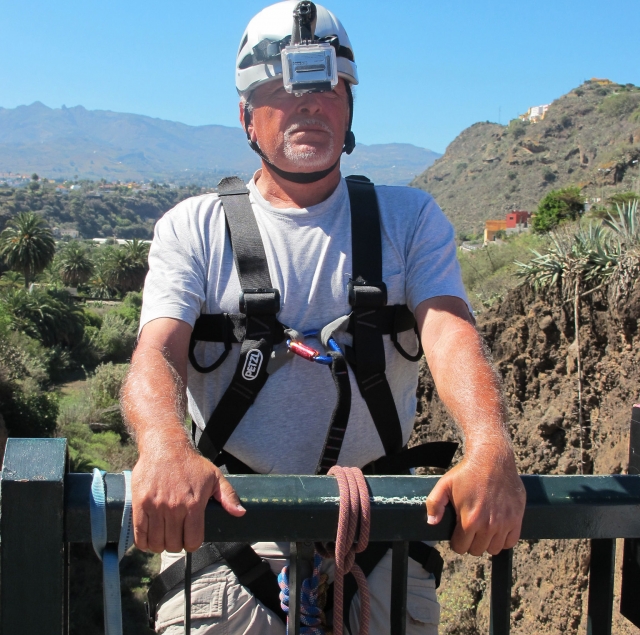  Equipé pour saut à l'élastique depuis Jubera