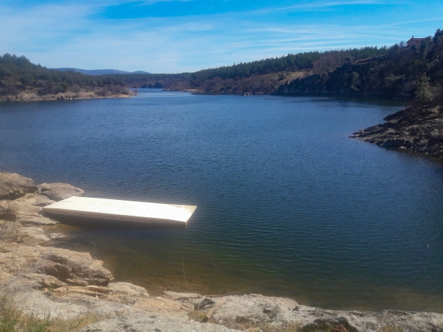 Pantano de Buitrago en piragua