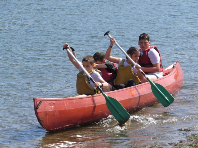 Passeio de canoa ao longo do estuário da Rada 