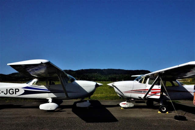  Light aircraft flights 