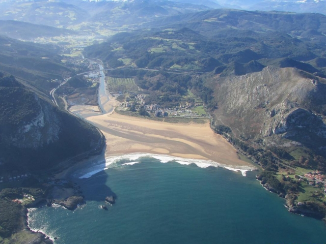  Vol par Gaztelugatxe 