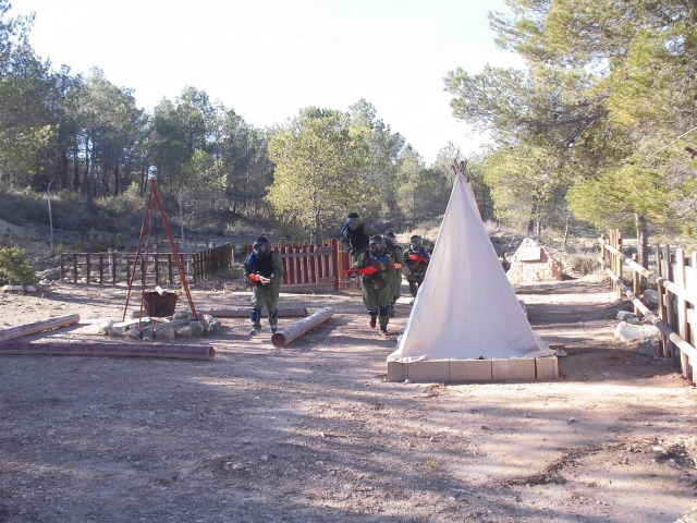 Paintball infantil circuito indio Bullas