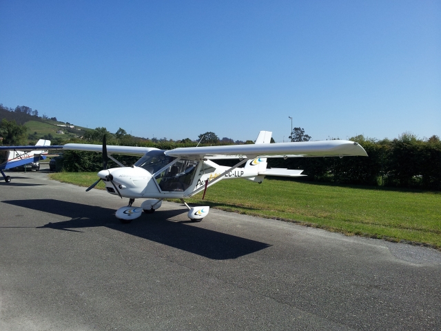 Pilot für ein Tageslichtflugzeug Lugo de Llanera 1h 30m