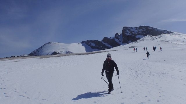 Ascent to Veleta with crampons 