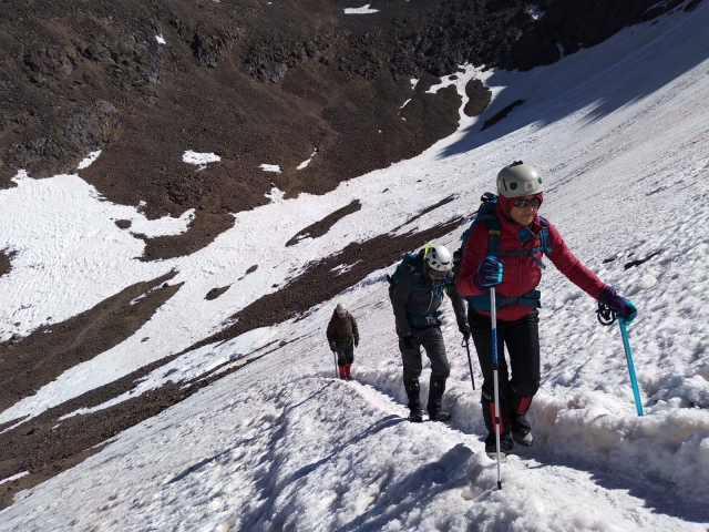  Route with crampons through Sierra Nevada 
